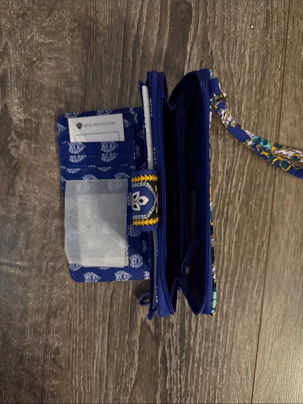 Vera Bradley Blue Multi Patterned Wristlet Clutch